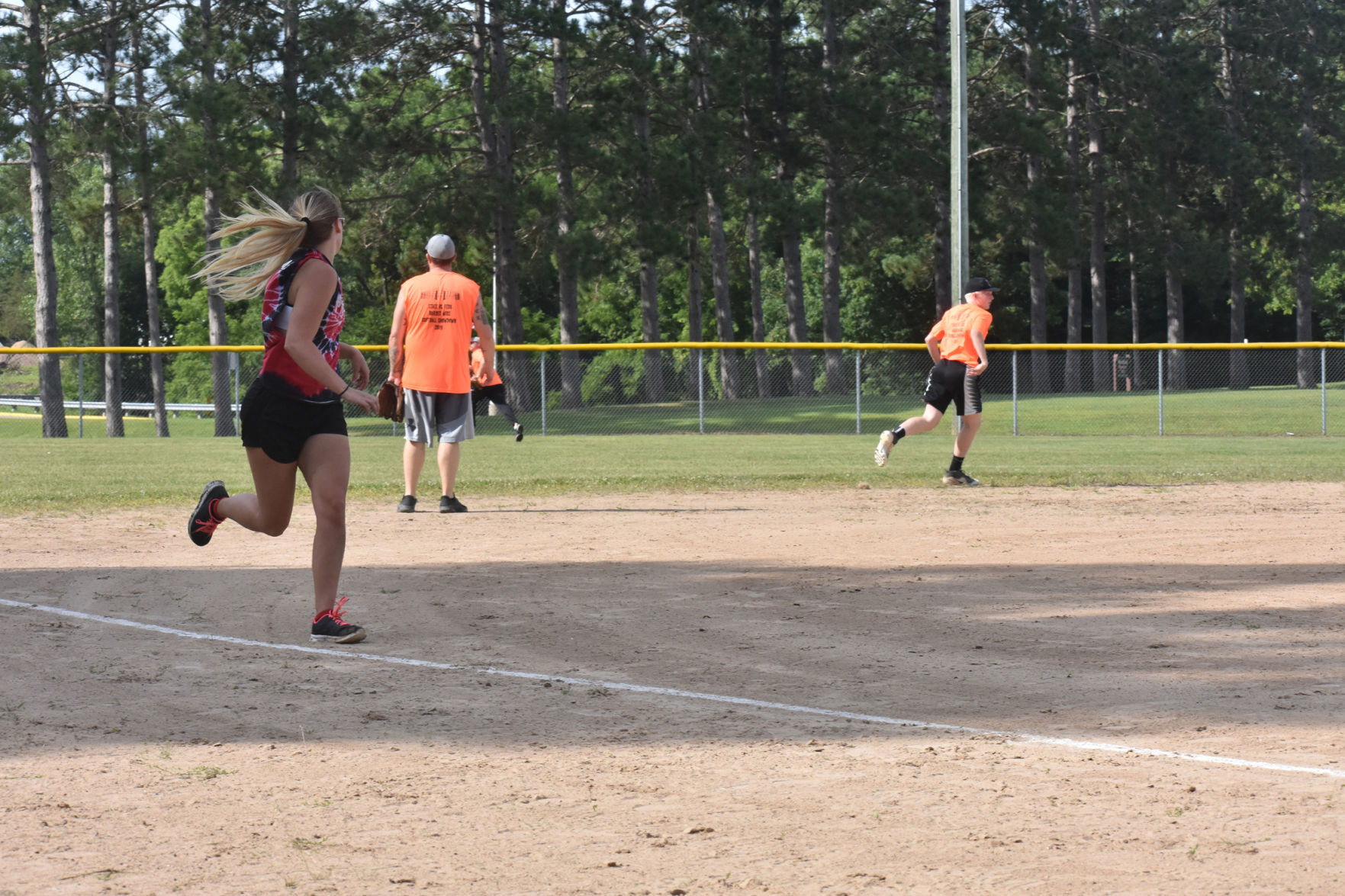 Marie Kallas runs to home plate